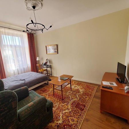 Stories Writer'S Ap 40Sqm Renovated Free Parking Apartment Riga Exterior photo